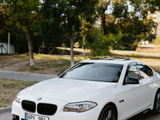 BMW 5 Series foto 0