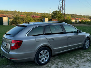 Skoda Superb foto 4