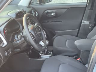 Jeep Renegade foto 10