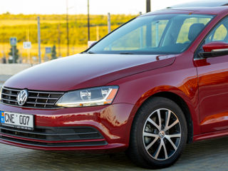 Volkswagen Jetta foto 7