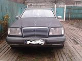 Mercedes Series (W124) foto 1