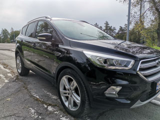 Ford Kuga foto 2