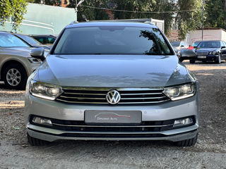 Volkswagen Passat foto 3