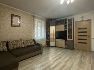 Apartament cu 2 camere, 42 m², Centru, Codru, Chișinău mun. foto 3