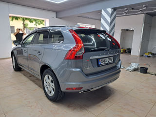 Volvo XC60 foto 2