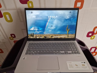 Asus -  i5-1035g1 folosit trei luni!