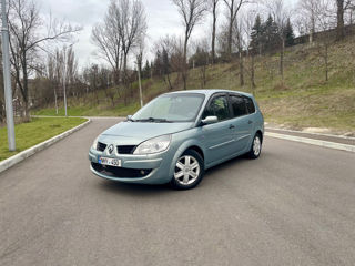 Renault Grand Scenic foto 1