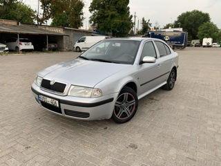 Skoda Octavia foto 1