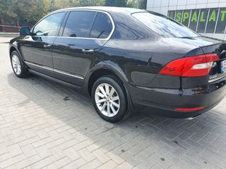 Skoda Superb foto 4