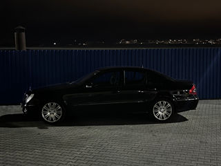 Mercedes E-Class foto 3