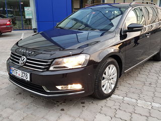 Volkswagen Passat foto 1