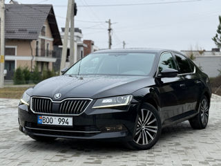 Skoda Superb foto 3