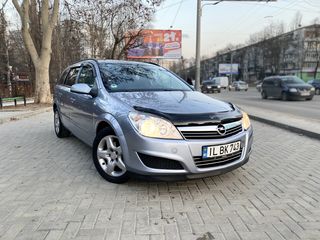 Opel Astra foto 1