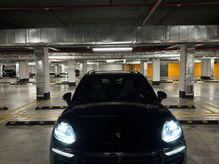 Porsche Cayenne foto 9