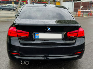 BMW 3 Series foto 6