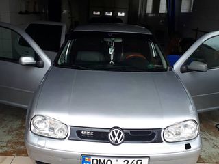 Volkswagen Golf foto 1