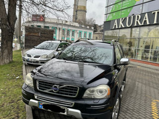 Volvo XC90 foto 1