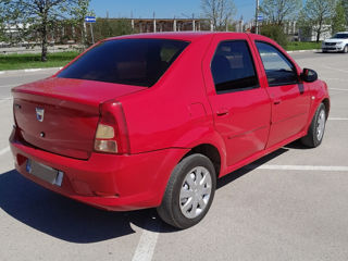 Dacia Logan foto 4