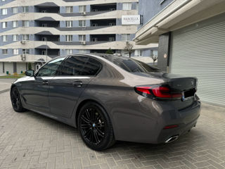 BMW 5 Series foto 4