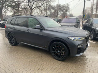 BMW X7 foto 2