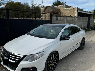 Volkswagen Passat CC foto 2