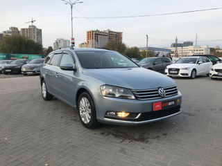 Volkswagen Passat foto 4