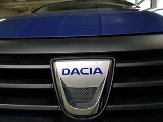 Dacia Sandero foto 1