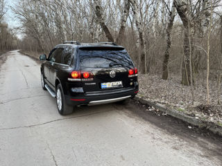 Volkswagen Touareg foto 3