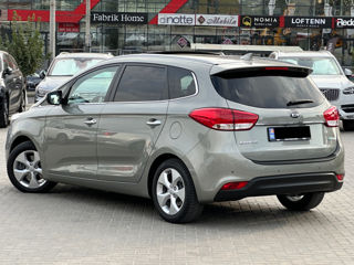 KIA Carens foto 3