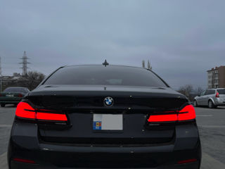 BMW 5 Series foto 4