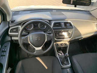 Suzuki SX4 foto 11