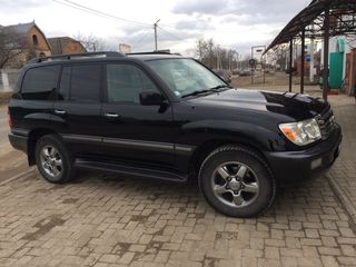 Toyota Land Cruiser foto 1