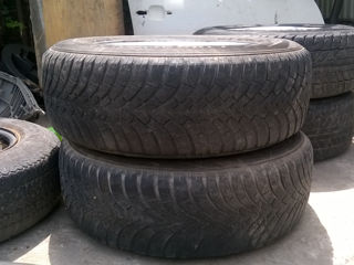 215 - 65  R 16  foto 4