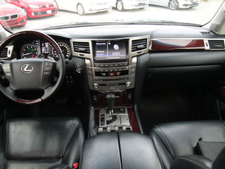 Lexus LX Series foto 5