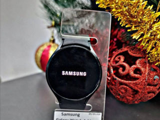 Samsung Galaxy Watch 4 44mm, 1490 lei