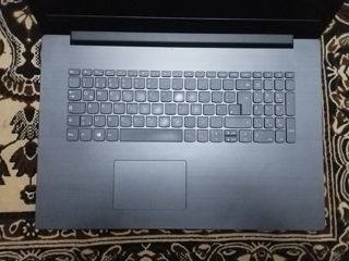 Lenovo ideapad 320-17AST foto 1