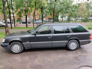 Mercedes Series (W124) foto 2