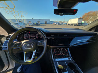 Audi Q8 foto 9