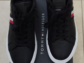 Tommy Hilfiger foto 0