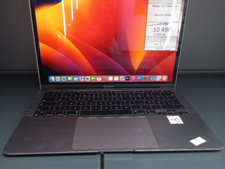 Apple MacBook M1