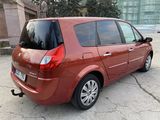 Renault Grand Scenic foto 4