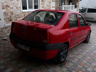 Dacia Logan foto 2