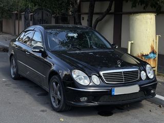 Dezmembrare mercedes foto 2