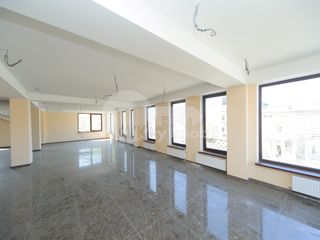 Spațiu comercial, 340 mp. str. Tighina, 2800 € ! foto 4