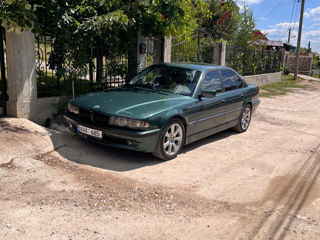 BMW 7 Series foto 2