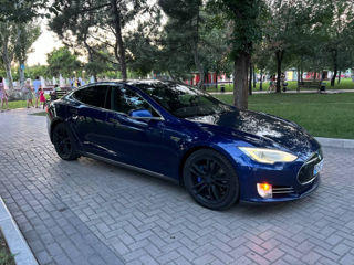 Tesla Model S foto 3