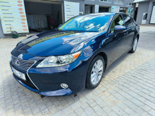 Lexus ES Series