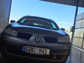 Renault Megane foto 2