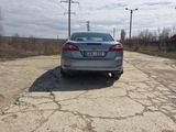 Ford Mondeo foto 3