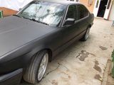 BMW 5 Series foto 7